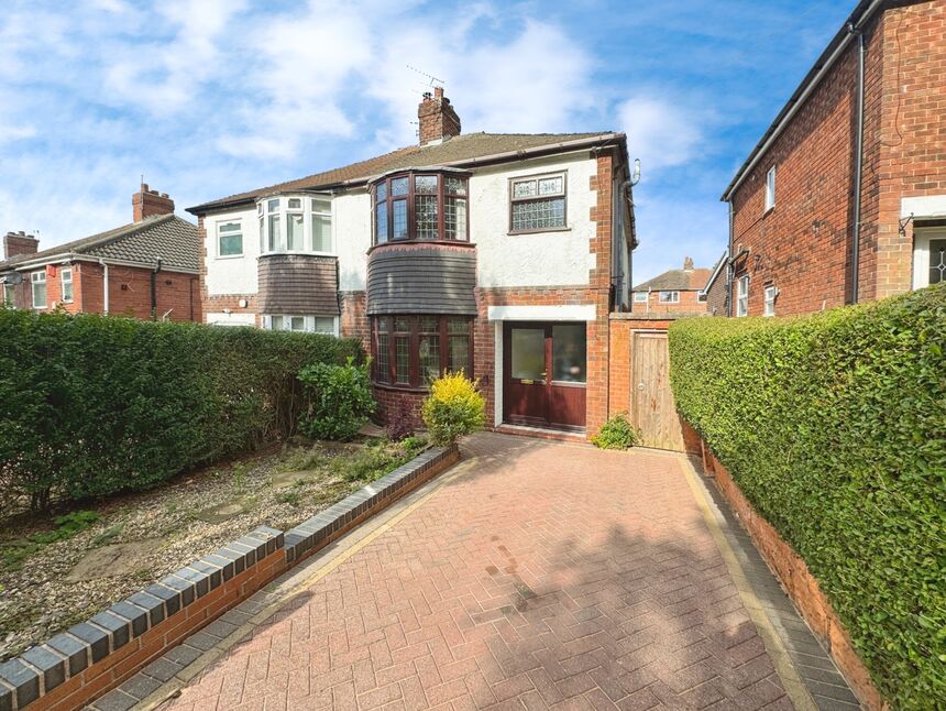 Main image of 3 bedroom Semi Detached House to rent, Birchgate, Stoke-on-Trent, Staffordshire, ST2