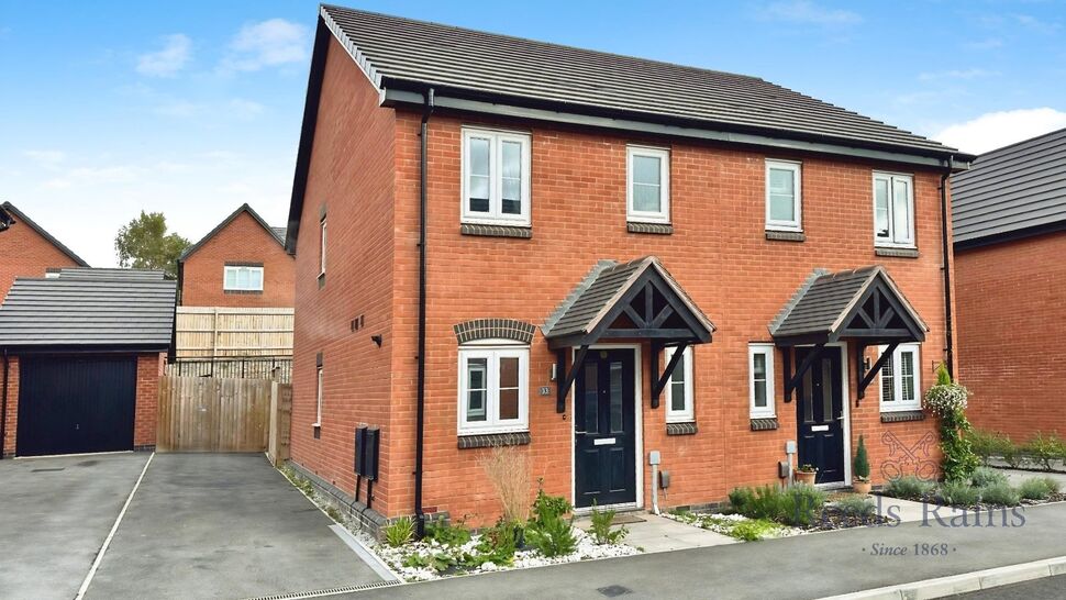 2 bedroom Semi Detached House for sale