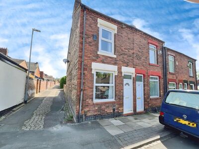 Cromwell Street, 2 bedroom End Terrace House to rent, £775 pcm
