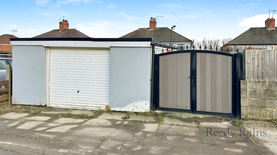 Detached Garage