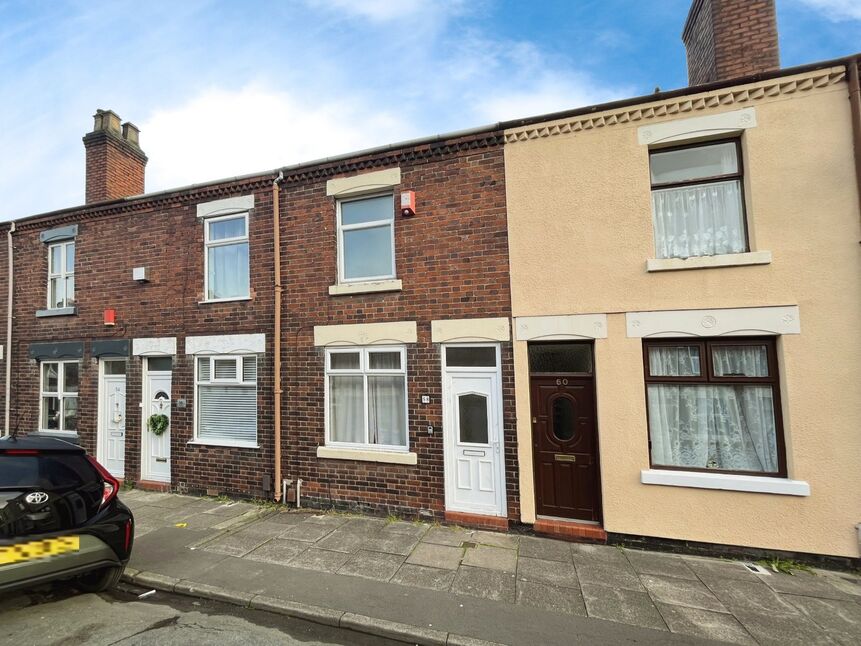 2 bedroom Mid Terrace House for sale
