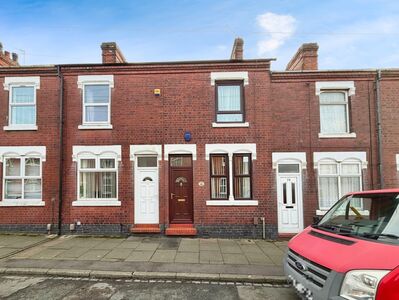 2 bedroom Mid Terrace House for sale