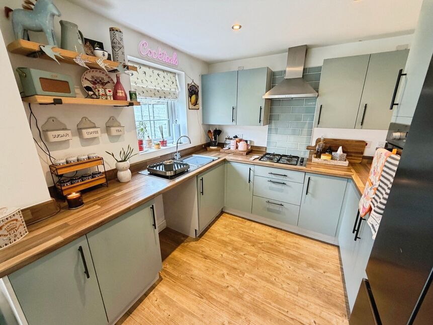 Kitchen / Dining Room