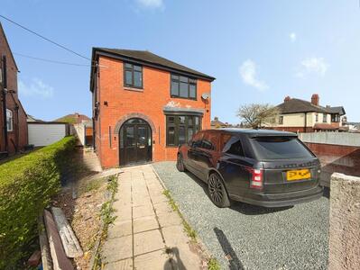 Milton Road, 3 bedroom Detached House for sale, &pound;275,000