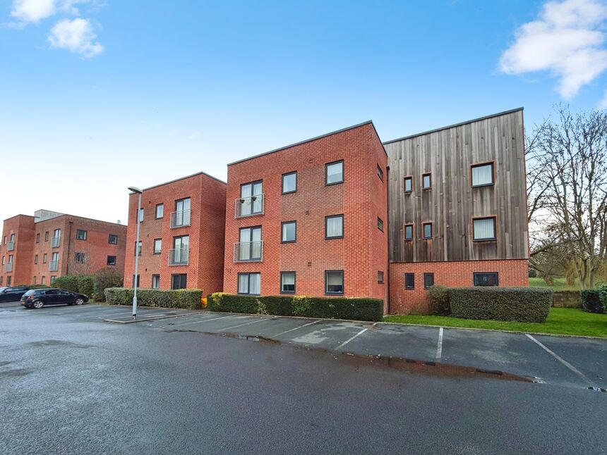Main image of 2 bedroom Flat to rent, Hartley Court, Stoke-on-Trent, Staffordshire, ST4