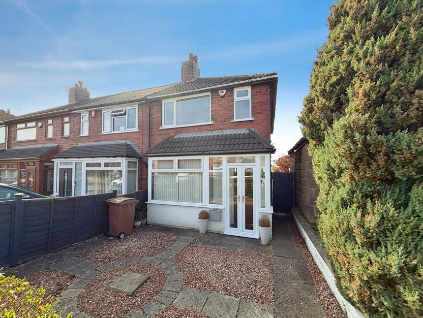 Main image of 2 bedroom Semi Detached House to rent, Howard Crescent, Stoke-on-Trent, Staffordshire, ST1