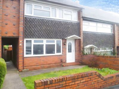 Nelson Place, 3 bedroom Mid Terrace House for sale, &pound;115,000