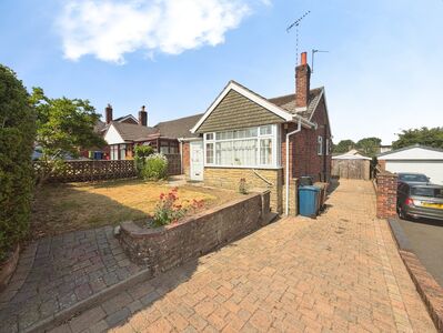 2 bedroom Semi Detached Bungalow for sale