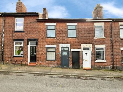 2 bedroom Mid Terrace House for sale