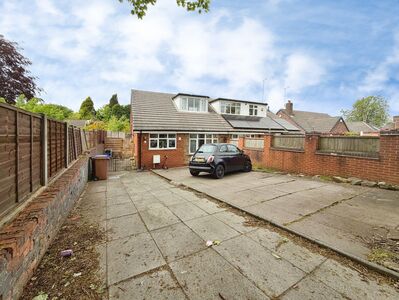 3 bedroom Semi Detached Bungalow for sale