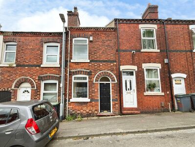 2 bedroom Mid Terrace House for sale