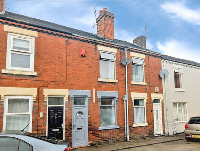 2 bedroom Mid Terrace House for sale