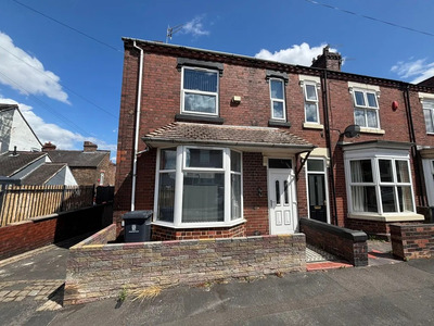 1 bedroom End Terrace Property to rent