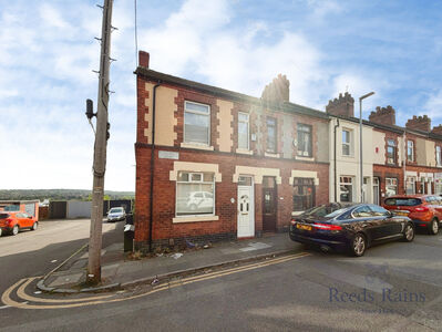 3 bedroom End Terrace House to rent