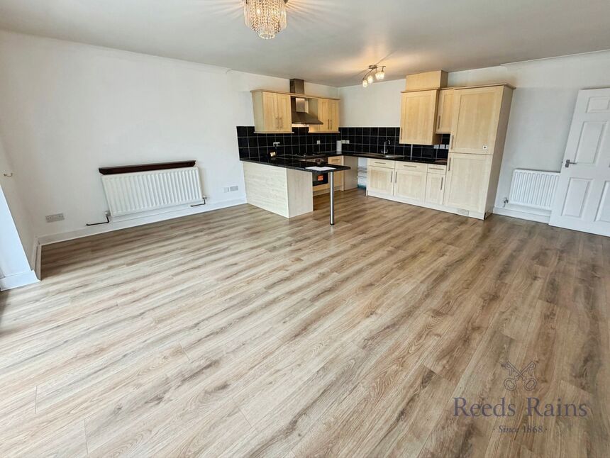 Kitchen / Living Room