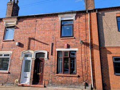 3 bedroom Mid Terrace House for sale