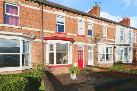 York Road, 2 bedroom Mid Terrace House for sale, £300,000