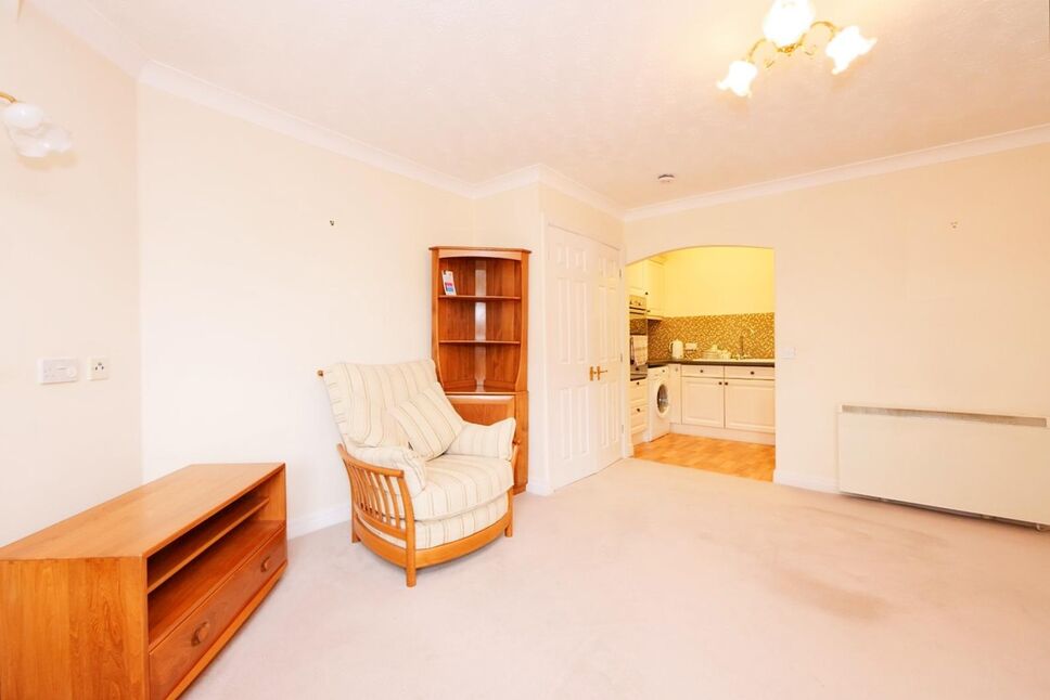2 bedroom Flat for sale, Wyre Mews, The Village, YO32 £142,500
