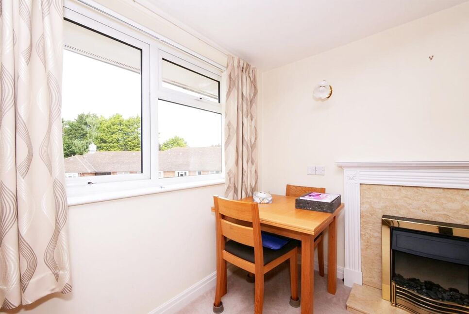 2 bedroom Flat for sale, Wyre Mews, The Village, YO32 £142,500