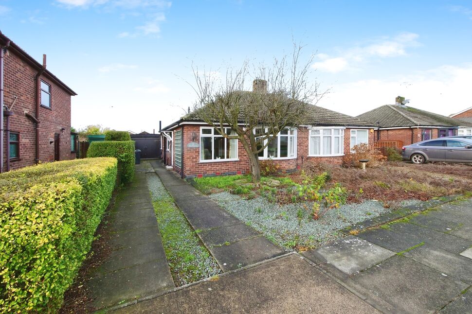 2 bedroom Semi Detached Bungalow for sale, Orchard Paddock, Haxby, YO32