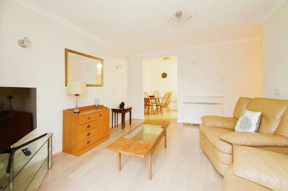 2 bedroom  Flat for sale