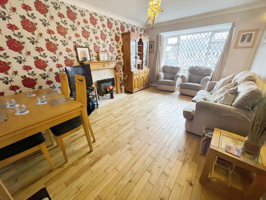 3 bedroom Semi Detached House for sale, Westfield Grove, Wigginton