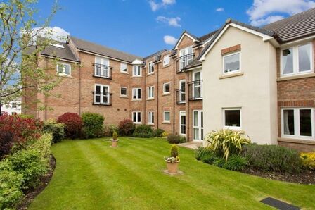 1 bedroom  Flat for sale