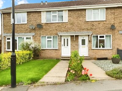 2 bedroom Mid Terrace House to rent