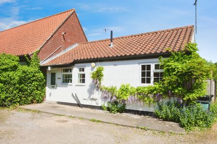1 bedroom Semi Detached House for sale