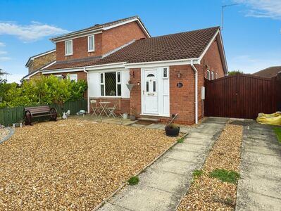 2 bedroom Semi Detached Bungalow for sale