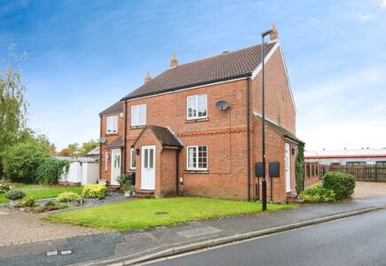 2 bedroom End Terrace House for sale