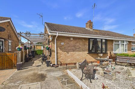 Churchfield Drive, 2 bedroom Semi Detached Bungalow for sale, &pound;250,000