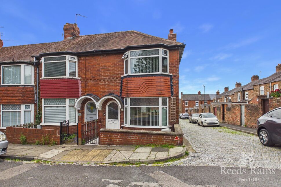 Main image of 2 bedroom End Terrace House for sale, South Bank Avenue, York, North Yorkshire, YO23