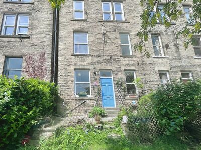 Garnett Street, 2 bedroom Mid Terrace House for sale, £240,000
