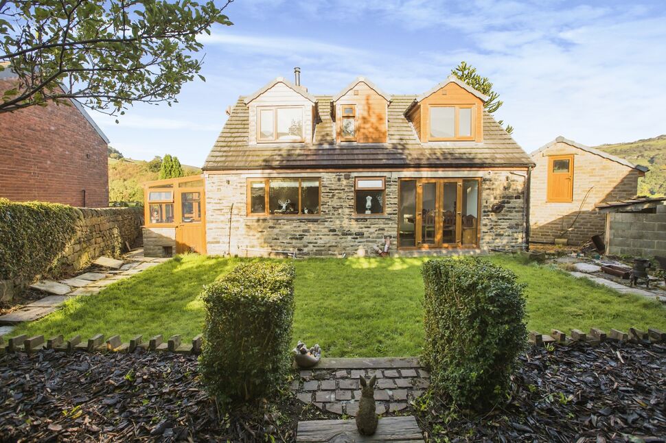 3 bedroom Detached House for sale, Stubbings Close, Mytholmroyd, HX7