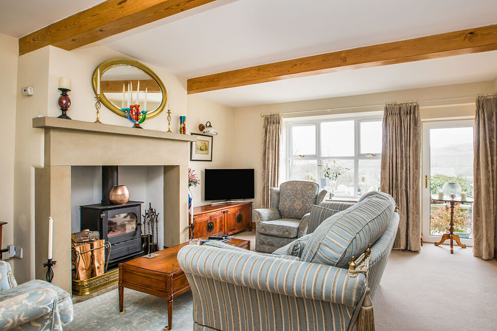 3 bedroom Mid Terrace House for sale, Buttress, Luddendenfoot, HX2 £