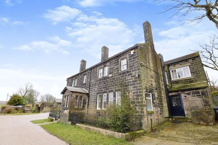 Watty Lane, 3 bedroom Semi Detached House to rent, £1,750 pcm