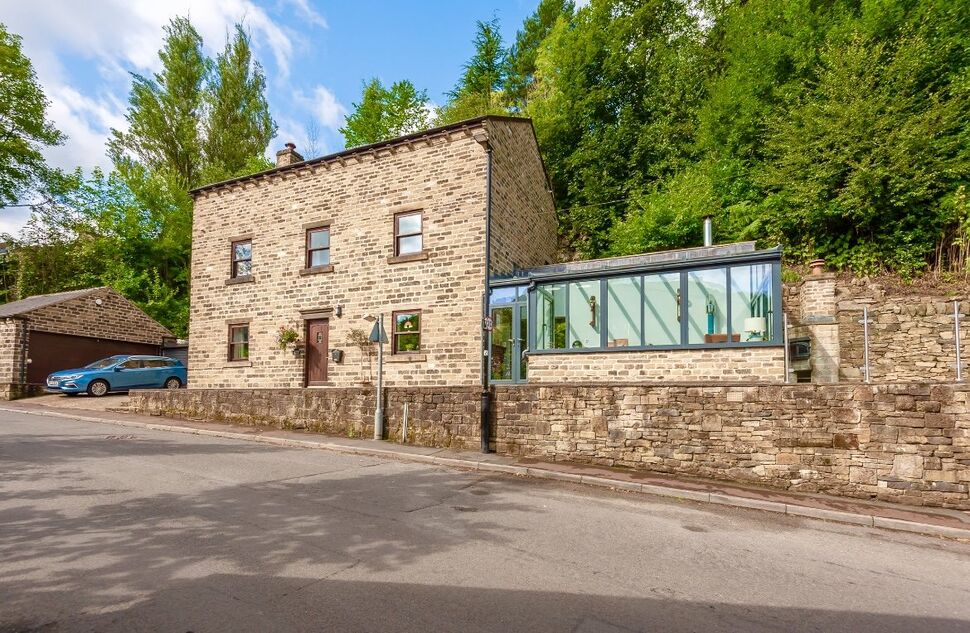5 bedroom Detached House for sale, High Street, Luddenden, HX2 £550,000