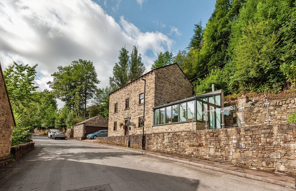 5 bedroom Detached House for sale, High Street, Luddenden, HX2 £550,000