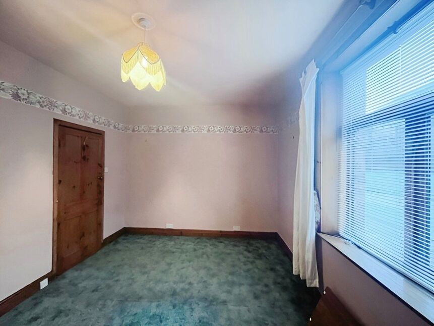 2 bedroom Mid Terrace House for sale, Burnley Road, Todmorden, OL14 £