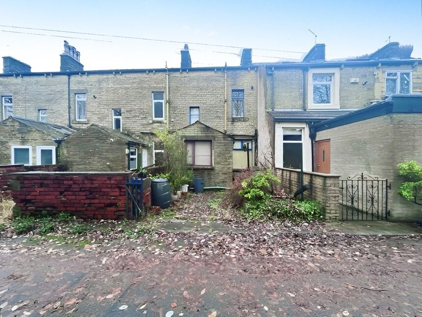 2 bedroom Mid Terrace House for sale, Burnley Road, Todmorden, OL14 £