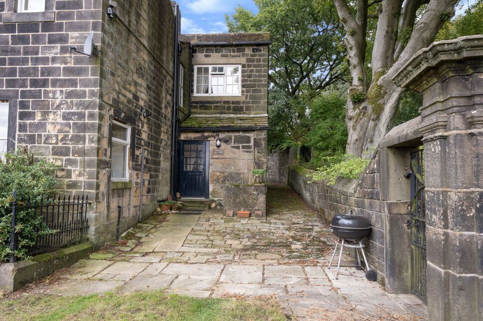 Main image of 1 bedroom Property to rent, Watty Lane, Todmorden, West Yorkshire, OL14