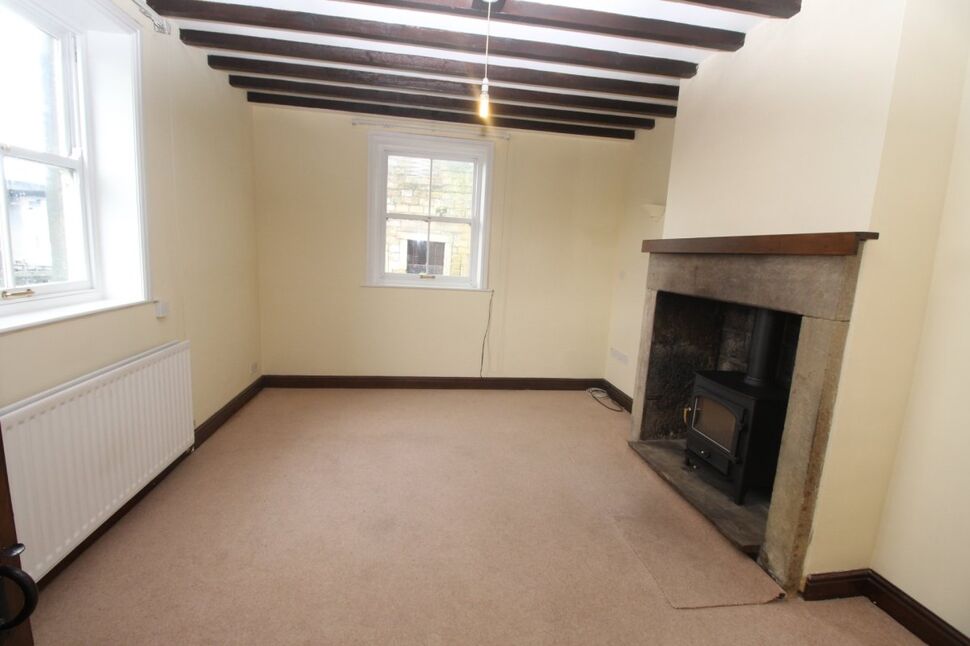 2 bedroom End Terrace Property to rent, Stones Lane, Todmorden, OL14