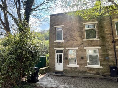 Calder Terrace, 3 bedroom End Terrace House to rent, £895 pcm