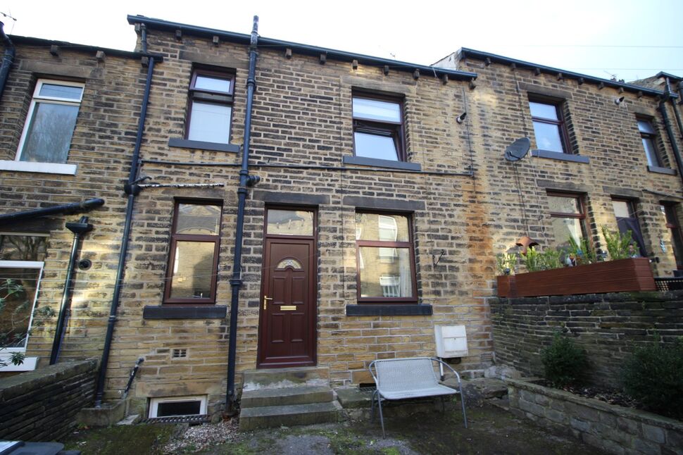 2 bedroom Mid Terrace House for sale, Calder Avenue, Halifax, HX2 £