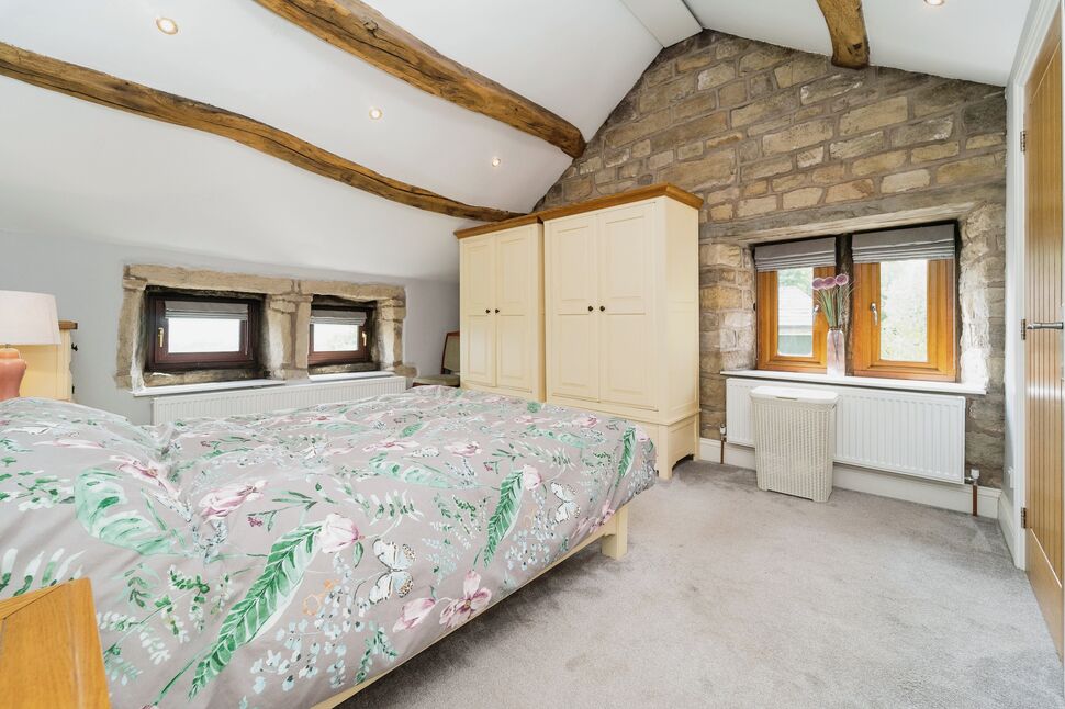 4 bedroom Detached House for sale, Eastwood Road, Todmorden, OL14 £