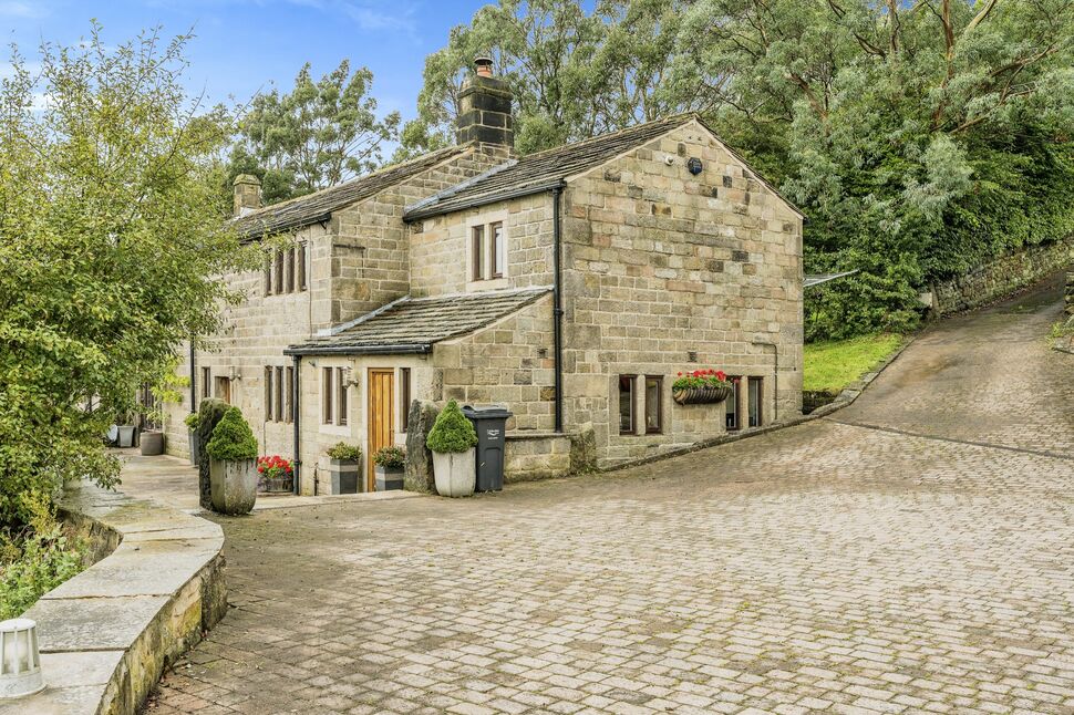 4 bedroom Semi Detached House for sale, Crossley New Road, Todmorden