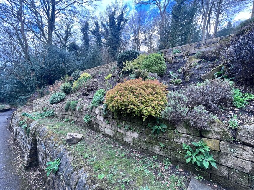 5 bedroom Detached House for sale, Luddendenfoot, Halifax, HX2 £650,000