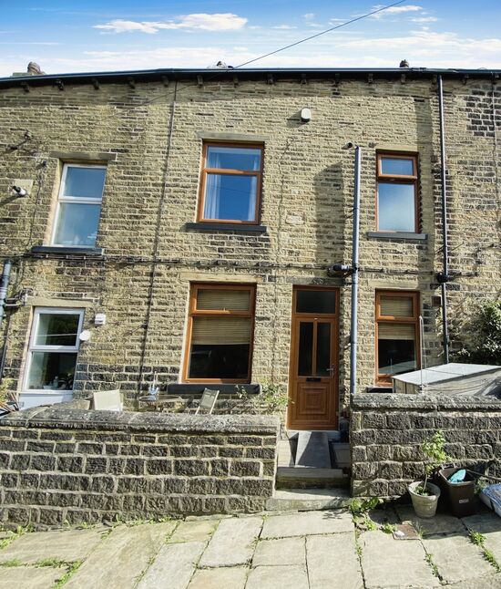 2 bedroom Mid Terrace House for sale, Queen Street, Mytholmroyd, HX7