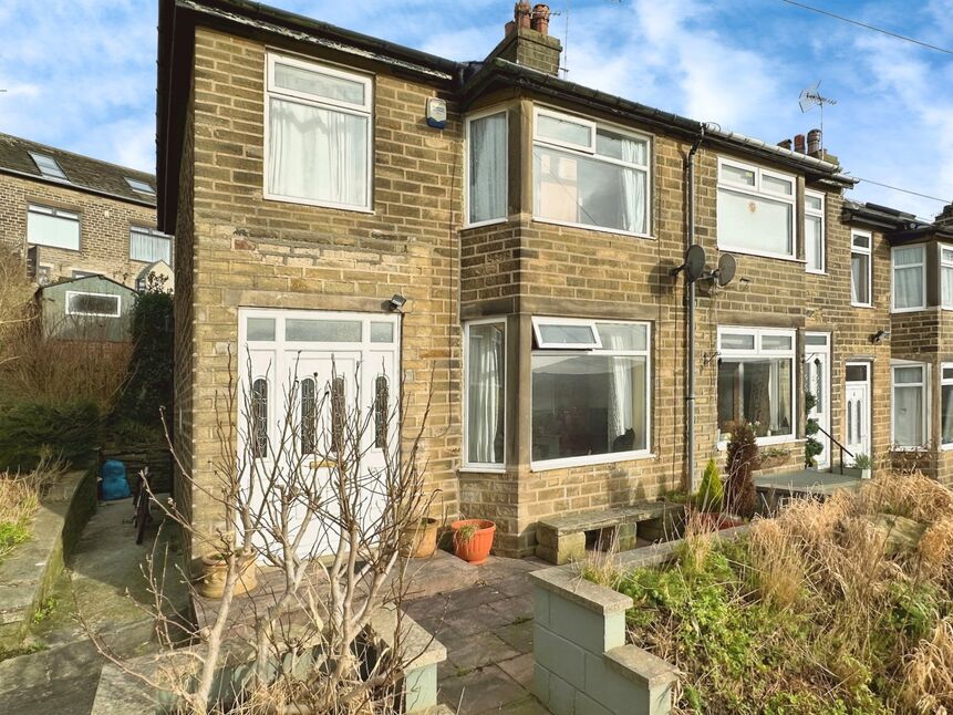 3 bedroom Semi Detached House for sale, Warley Wood, Luddendenfoot, HX2